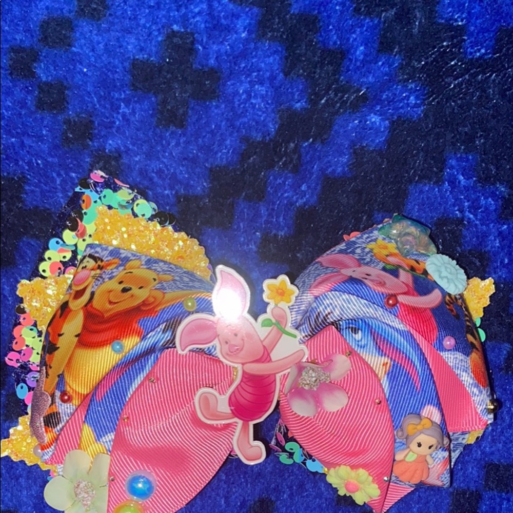 Hair bow